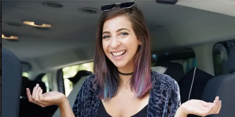 Чистая стоимость шоу Габби: Вики, В браке, Семья, Свадьба, Заработная плата, Братья и сестры