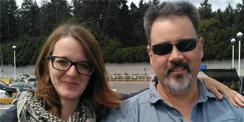 Выживание Lilly Net Worth: Вики, В браке, Семья, Свадьба, Заработная плата, Братья и сестры