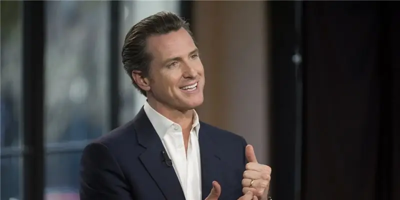 Состояние Гэвина Ньюсома: Вики, женат, семья, свадьба, зарплата, братья и сестры