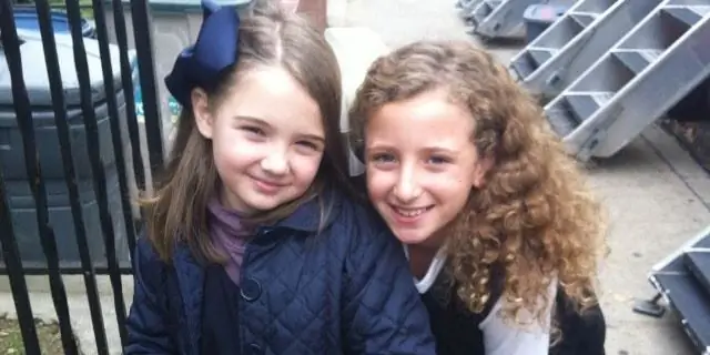 Дельфина Белль Собственный капитал: Вики, В браке, Семья, Свадьба, Заработная плата, Братья и сестры