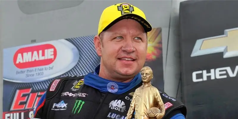 Роберт Хайт Собственный капитал: Вики, женат, семья, свадьба, зарплата, братья и сестры