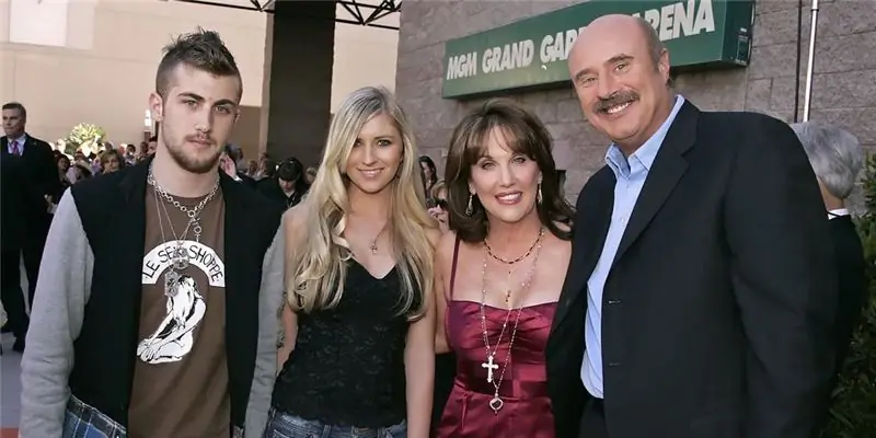 Джордан МакГроу Собственный капитал: Вики, Женат, Семья, Свадьба, Заработная плата, Братья и сестры