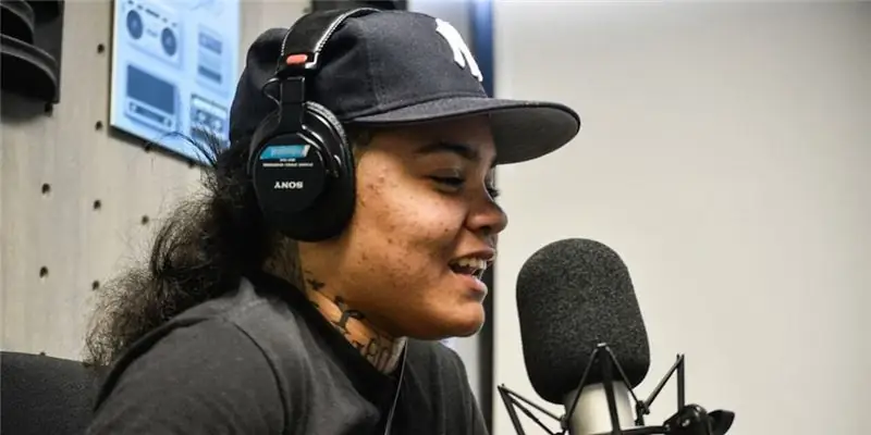 Состояние молодого магистра: Вики, женат, семья, свадьба, зарплата, братья и сестры