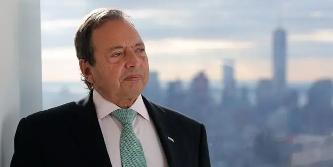 Дуглас Дерст Собственный капитал: Вики, женат, семья, свадьба, зарплата, братья и сестры