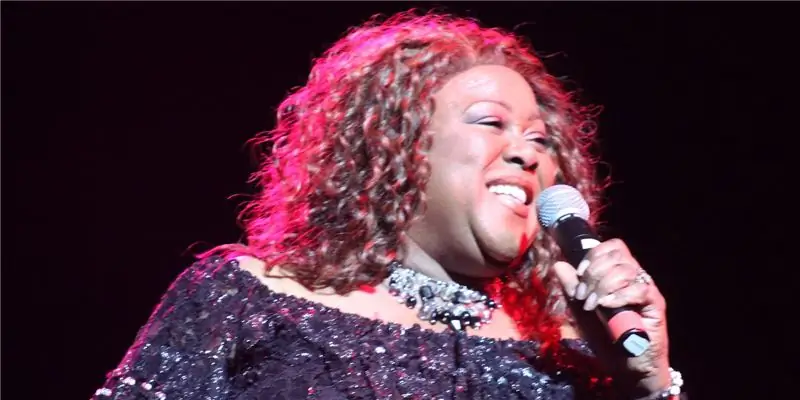 Состояние Ширли Мердок: Вики, В браке, Семья, Свадьба, Заработная плата, Братья и сестры