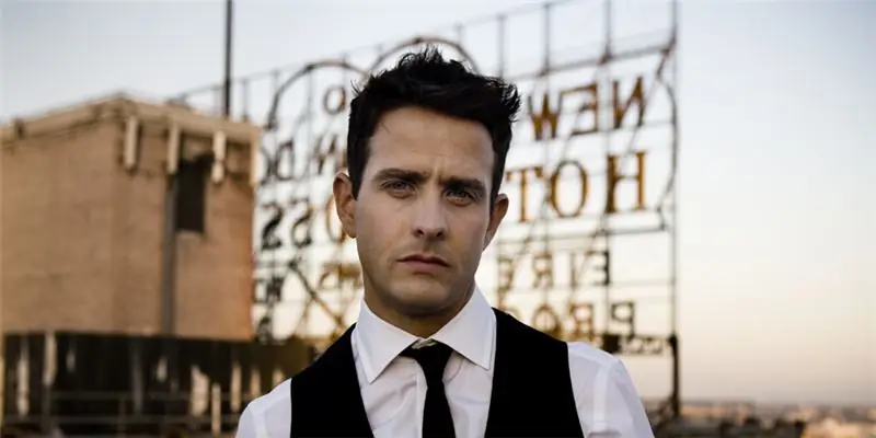 Джои Макинтайр Собственный капитал: Вики, женат, семья, свадьба, зарплата, братья и сестры