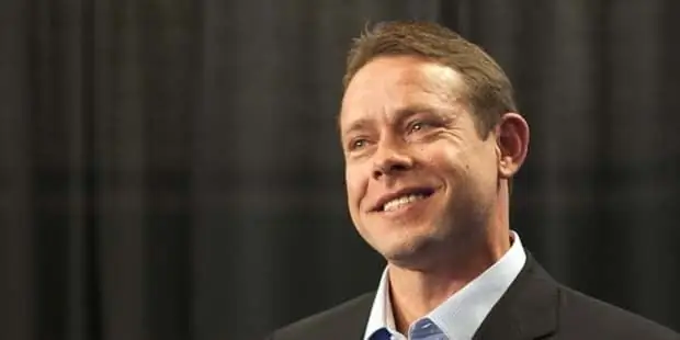 Павел Буре Собственный капитал: Вики, женат, семья, свадьба, зарплата, братья и сестры