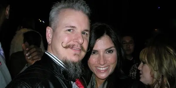 Крис Леш Собственный капитал: Вики, Женат, Семья, Свадьба, Заработная плата, Братья и сестры