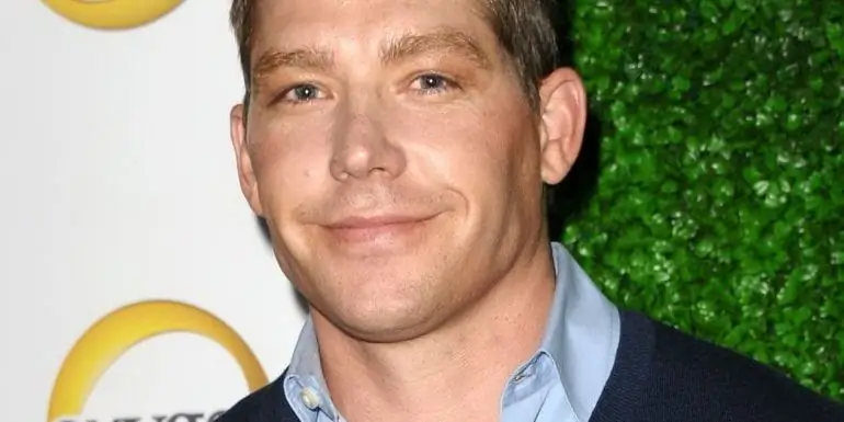 Сай Уэйтс Собственный капитал: Вики, Женат, Семья, Свадьба, Заработная плата, Братья и сестры