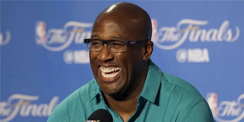 Майк Браун Чистая стоимость: Вики, Женат, Семья, Свадьба, Заработная плата, Братья и сестры