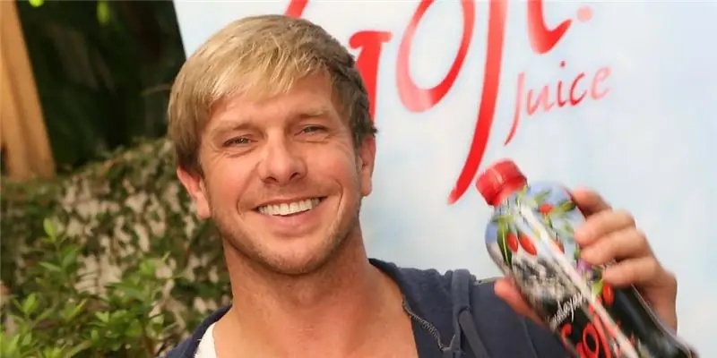 Кенни Джонсон Собственный капитал: Вики, Женат, Семья, Свадьба, Заработная плата, Братья и сестры