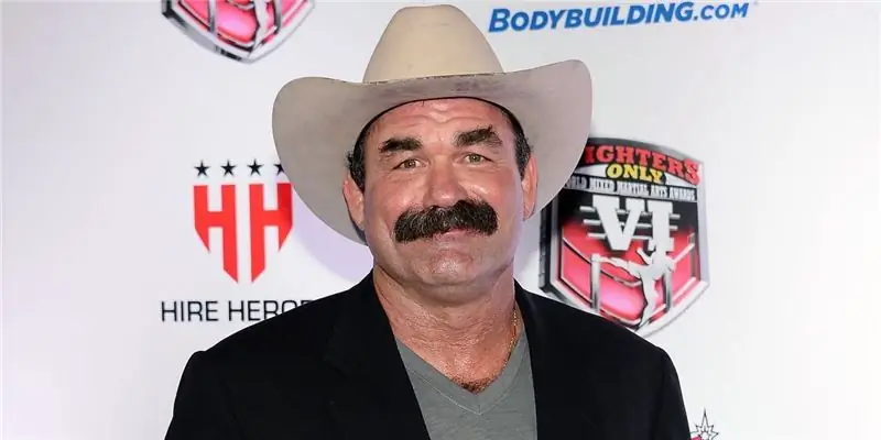 Дон Фрай Чистая стоимость: Вики, женат, семья, свадьба, зарплата, братья и сестры