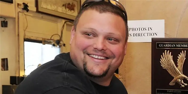 Гейб Райгаард Собственный капитал: Вики, женат, семья, свадьба, зарплата, братья и сестры