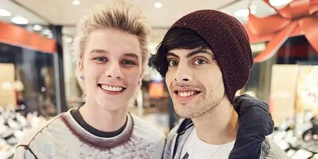 Джейми Пайн Чистая стоимость: Вики, В браке, Семья, Свадьба, Заработная плата, Братья и сестры