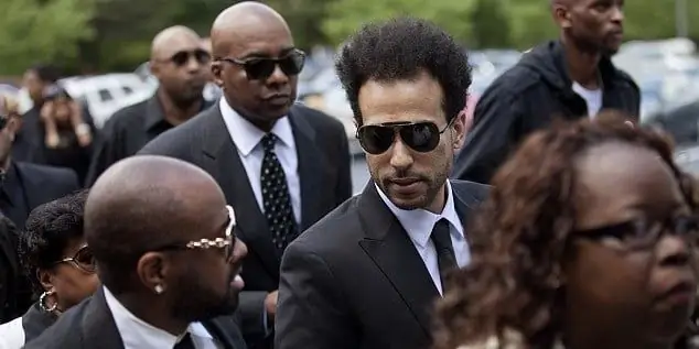 Крис Смит Собственный капитал: Вики, Женат, Семья, Свадьба, Заработная плата, Братья и сестры