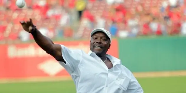 Рэй Ланкфорд Чистая стоимость: Вики, Женат, Семья, Свадьба, Заработная плата, Братья и сестры