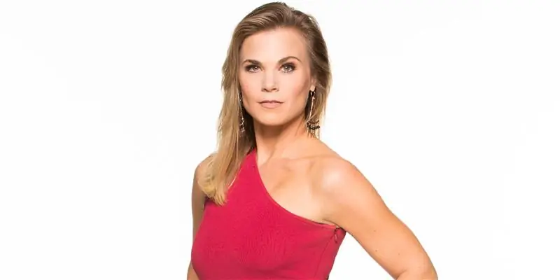 Джина Тоньони Состояние: вики, замужем, семья, свадьба, зарплата, братья и сестры