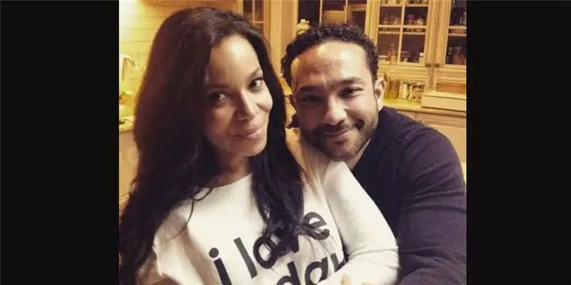 Эммануэль Хостин Собственный капитал: Вики, женат, семья, свадьба, зарплата, братья и сестры