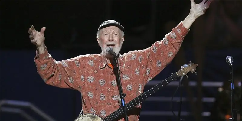 Пит Сигер Собственный капитал: Вики, женат, семья, свадьба, зарплата, братья и сестры