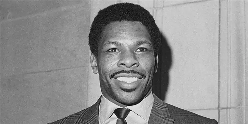 Ллойд Прайс Собственный капитал: Вики, женат, семья, свадьба, зарплата, братья и сестры