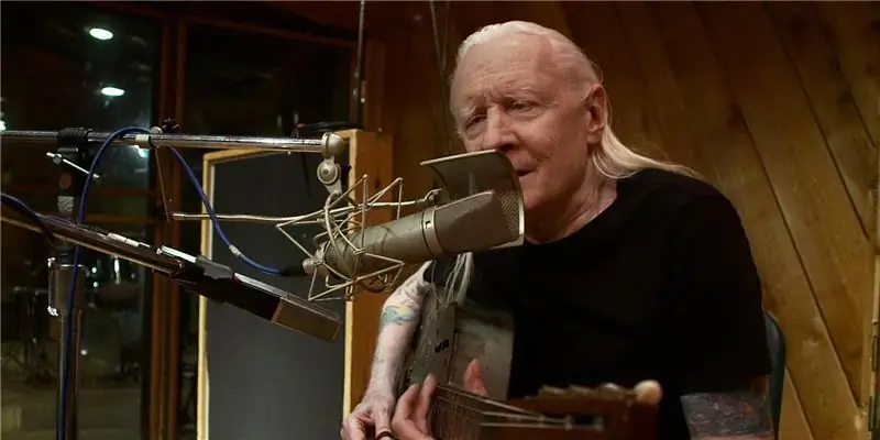 Состояние Джонни Уинтера: Вики, Женат, Семья, Свадьба, Заработная плата, Братья и сестры