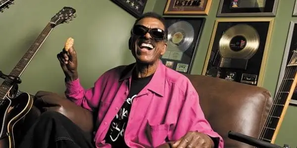 Состояние Сила Джонсона: Вики, В браке, Семья, Свадьба, Заработная плата, Братья и сестры