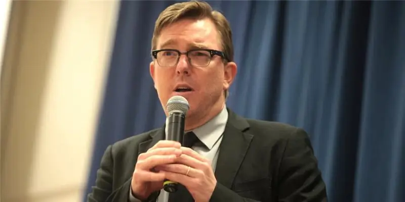 Мэтт Уэлч Собственный капитал: Вики, женат, семья, свадьба, зарплата, братья и сестры