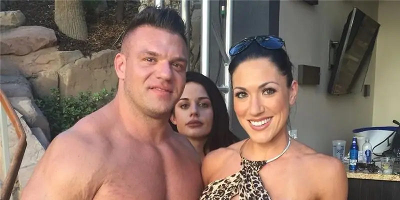 Пи Джей Браун Собственный капитал: Вики, Женат, Семья, Свадьба, Заработная плата, Братья и сестры