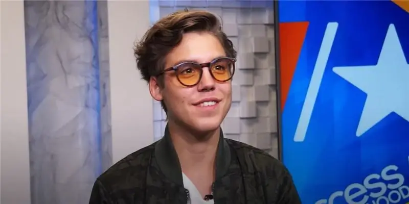 Мэтью Эспиноса Собственный капитал: Вики, женат, семья, свадьба, зарплата, братья и сестры