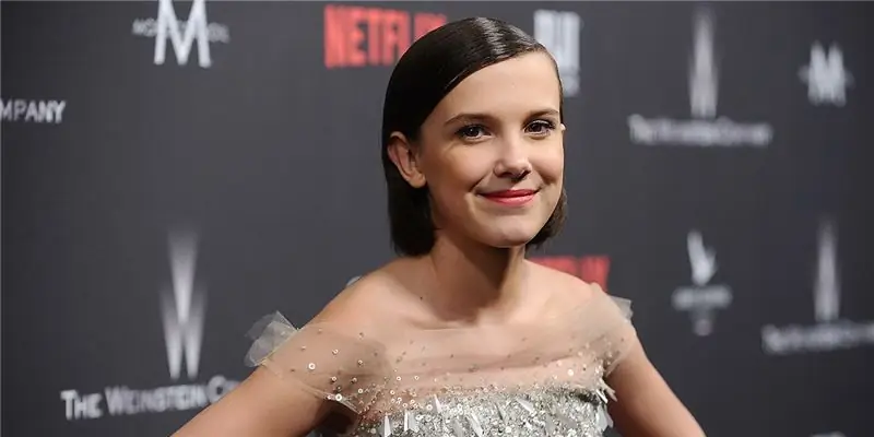 Милли Бобби Браун Собственный капитал: Вики, В браке, Семья, Свадьба, Заработная плата, Братья и сестры