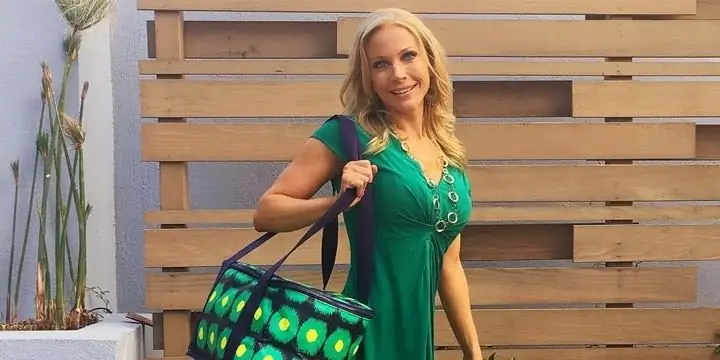 Кейси Монтойя Собственный капитал: Вики, В браке, Семья, Свадьба, Заработная плата, Братья и сестры