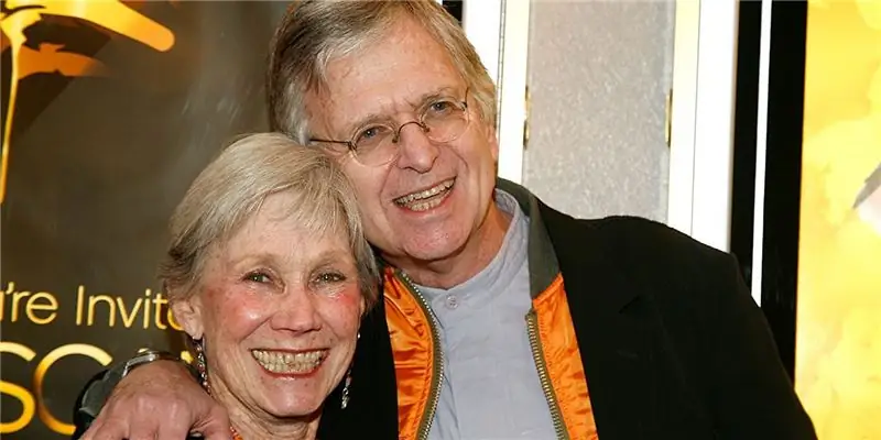 Верна Блум Чистая стоимость: Вики, В браке, Семья, Свадьба, Заработная плата, Братья и сестры