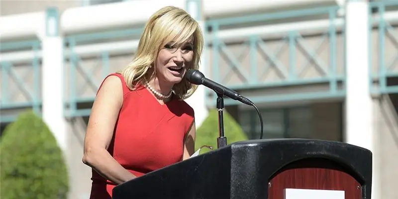 Паула Уайт Чистая стоимость: Вики, Замужем, Семья, Свадьба, Заработная плата, Братья и сестры