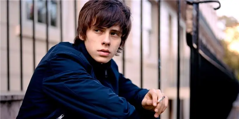 Джейк Багг Чистая стоимость: Вики, женат, семья, свадьба, зарплата, братья и сестры