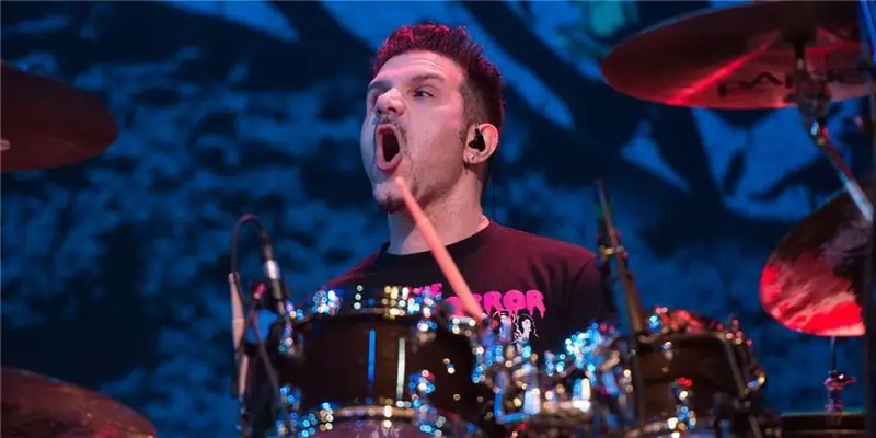 Чарли Бенанте Чистая стоимость: Вики, В браке, Семья, Свадьба, Заработная плата, Братья и сестры