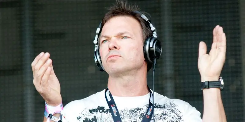 Пит Тонг Чистая стоимость: Вики, женат, семья, свадьба, зарплата, братья и сестры