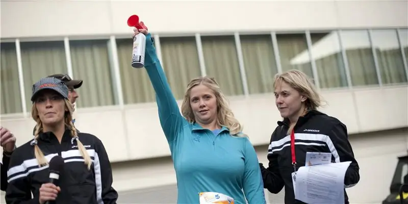 Tracy Britt Cool Net Worth: Вики, В браке, Семья, Свадьба, Заработная плата, Братья и сестры