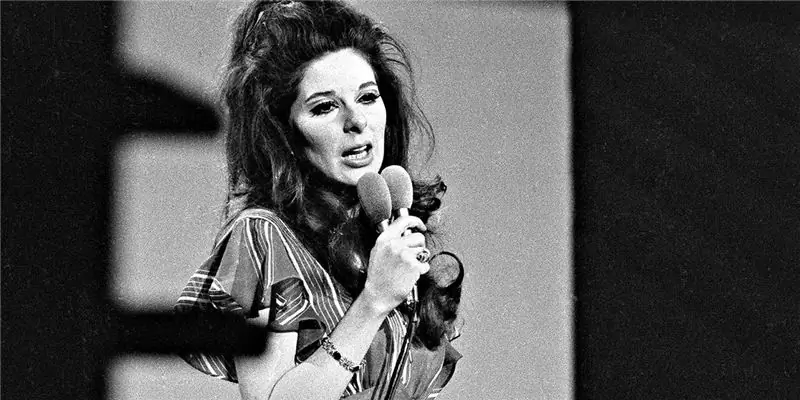 Состояние Бобби Джентри: Вики, В браке, Семья, Свадьба, Заработная плата, Братья и сестры