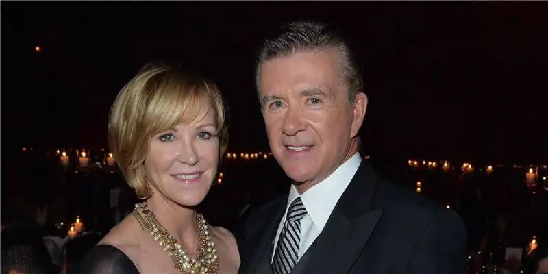 Джоанна Кернс Собственный капитал: Вики, Замужем, Семья, Свадьба, Заработная плата, Братья и сестры