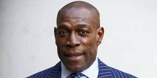 Фрэнк Бруно Чистая стоимость: Вики, женат, семья, свадьба, зарплата, братья и сестры