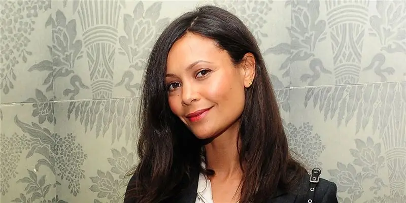 Тэнди Ньютон Собственный капитал: Вики, В браке, Семья, Свадьба, Заработная плата, Братья и сестры