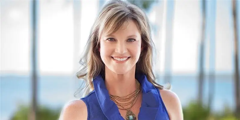 Состояние Мисси Робертсон: Вики, В браке, Семья, Свадьба, Заработная плата, Братья и сестры