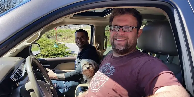 Майки Тютул Собственный капитал: Вики, женат, семья, свадьба, зарплата, братья и сестры