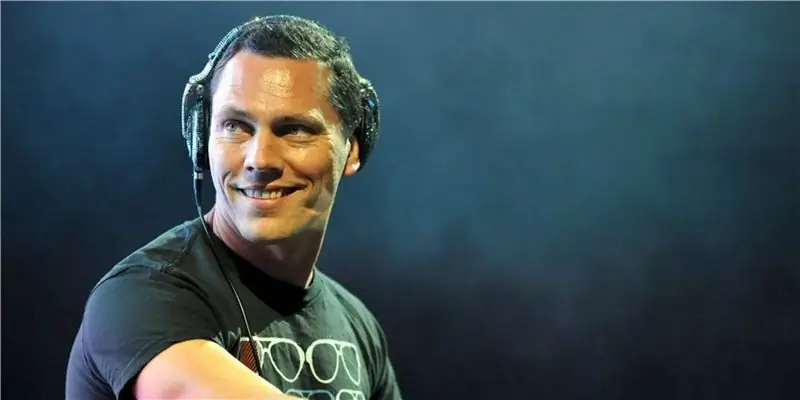 DJ Tiesto Чистая стоимость: вики, женат, семья, свадьба, зарплата, братья и сестры