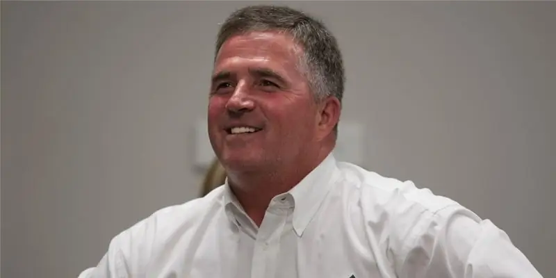 Бобби Гудсон Чистая стоимость: Вики, женат, семья, свадьба, зарплата, братья и сестры