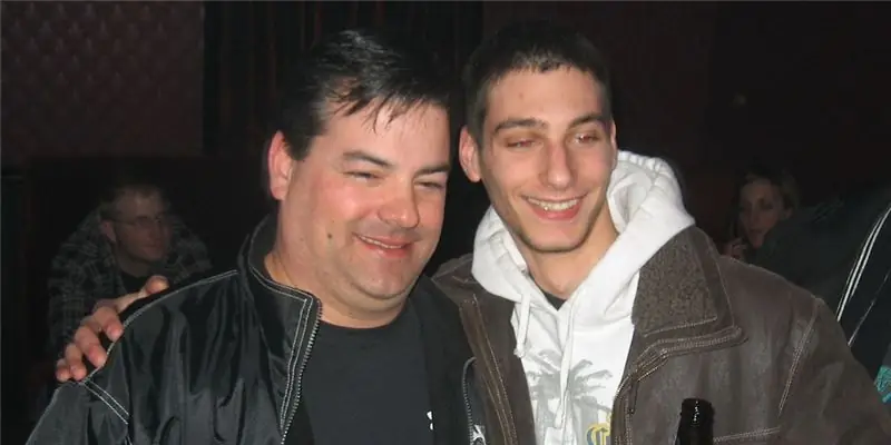 Патрик Роуч Чистая стоимость: Вики, Женат, Семья, Свадьба, Заработная плата, Братья и сестры