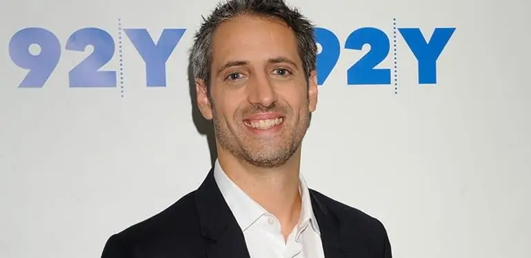 Джош Савиано Чистая стоимость: Вики, женат, семья, свадьба, зарплата, братья и сестры