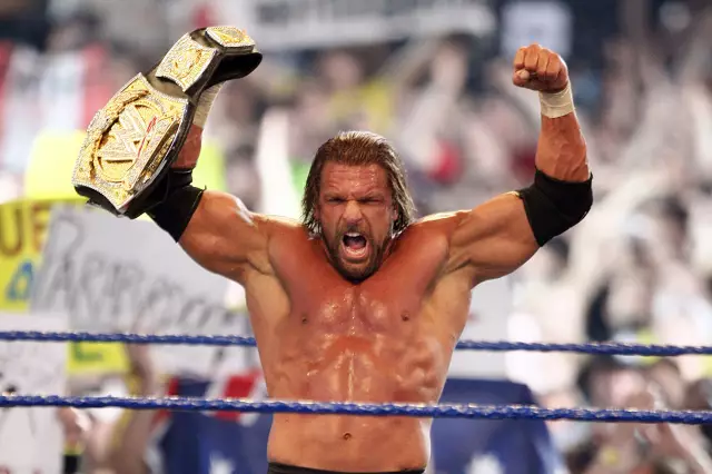 10 карьер WWE, разрушенных Triple H
