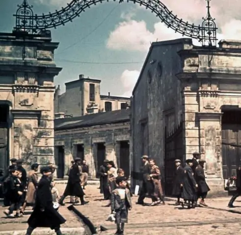 Где снимали разбитый город?