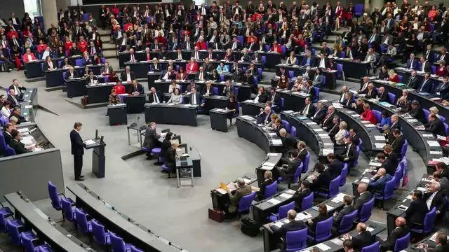 В чем разница между Чипом и Дейлом?